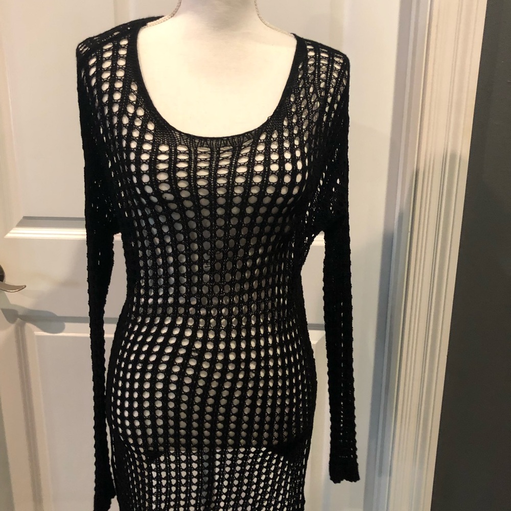 Black beach coverup